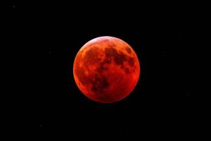 Crimson Skies Await: How to Witness the 2026 ‘Blood Moon’ Total Lunar Eclipse