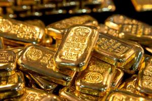 Mumbai Gold Prices Retreat as Bullion Markets Witness Sharp Correction
