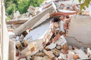 Structural Failures Claim Lives: Elderly Resident Killed in Bhandup Slab Collapse Following Navi Mumbai Tuition Tragedy