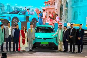 Green SM Launches Premium Electric Limo Taxi Service in India, Begins Operations in Delhi-NCR