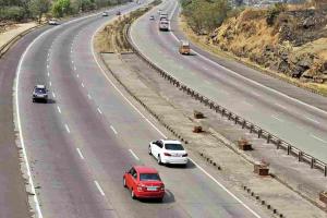 Pune-Mumbai Expressway Link Road Reopens After Landslide, Rail Disruptions Continue Amid Maharashtra Rain Fury