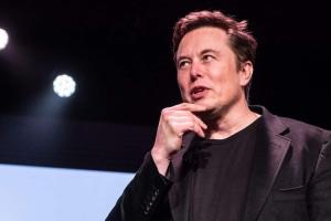 Elon Musk Predicts AI Dominance, Robotic Surgeons, and Longer Human Lifespans by the End of the Decade
