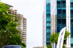 Porsche Friendship Day Drive in Mumbai Brings Together More Than 100 Cars