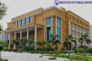 IPE Hyderabad Offers CAT 2026 Aspirants Merit Scholarships Up to Rs 2 Lakh
