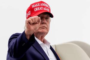 Trump Halts Russia Sanctions Ahead of Deadline, Raising Questions Over India and Ukraine