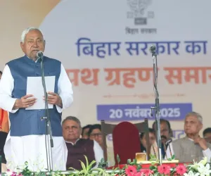 Nitish Kumar takes oath as chief minister of Bihar for record 10th time in Patna