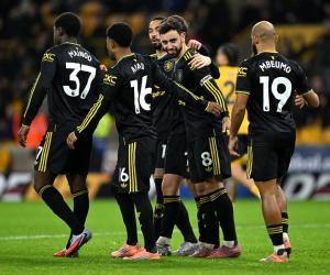Premier League: Fernandes stars as Man Utd beat Wolves to go sixth