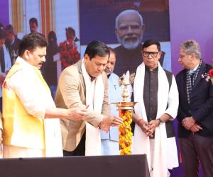 1st indigenous hydrogen fuel cell passenger vessel begins service in Varanasi