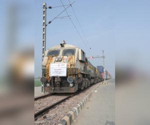 Indian Railways run Niryat Cargo Express from Gurugram to Mundra Port